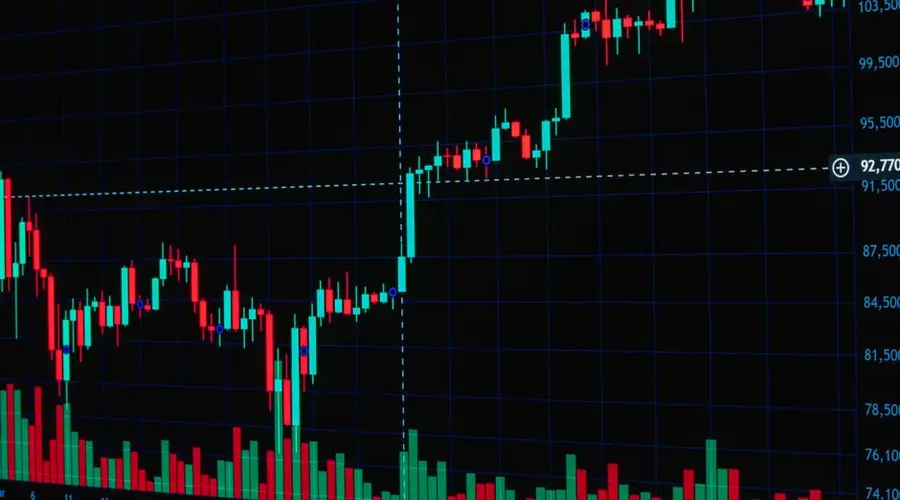 Vibrant candlestick chart showcasing cryptocurrency trends with space for copy in Valencia, Spain.