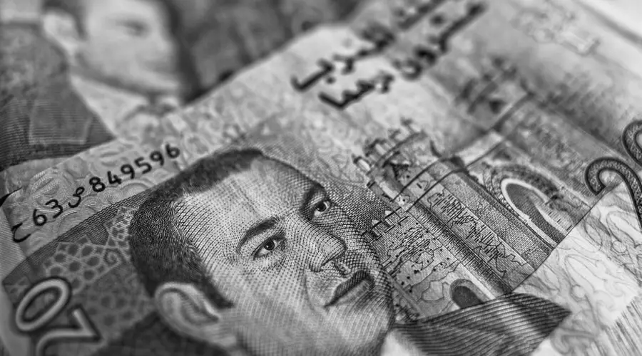 Detailed monochrome image of a Moroccan banknote showcasing intricate designs.