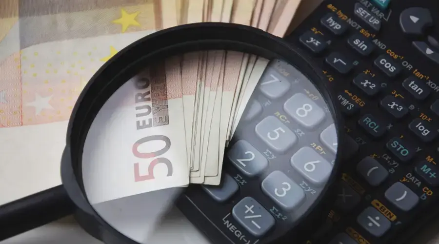 finance business Combining Sentiment Price