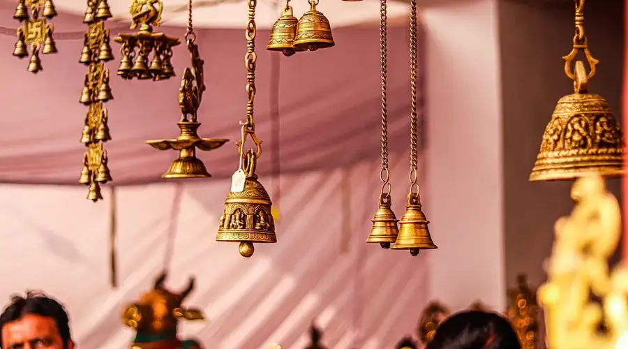 stock market chart trading screen Hanging Man Candlestick bar buyers