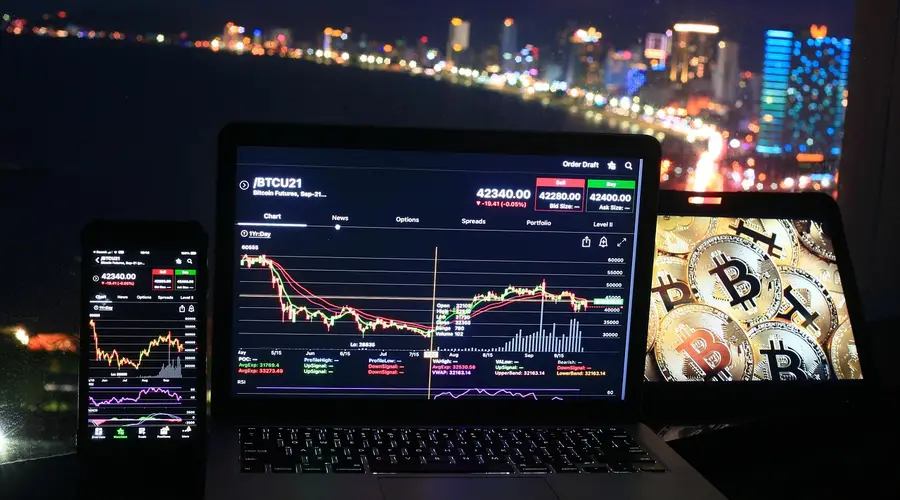 stock market chart trading screen Survivorship Bias Technical data source