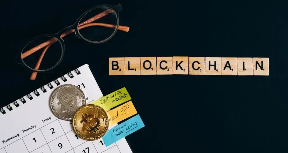 Discover financial strategies using blockchain, bitcoin, and planning insights.